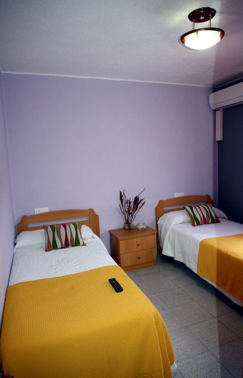 Hostal Asturias Jarilla Room photo